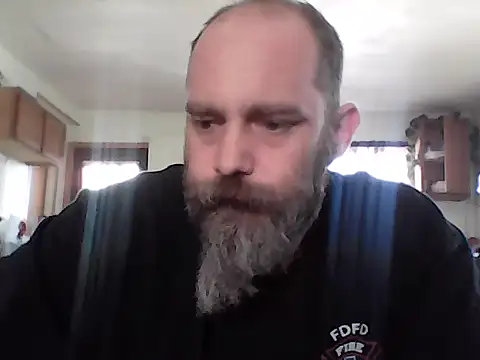 Snapshot of crazyheratic8 chatting on February 18, 2026, 6:26 pm crazyheratic8 online show from February 18, 2026, 6:26 pm