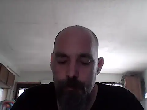 Snapshot of crazyheratic8 chatting on March 2, 2026, 3:41 pm crazyheratic8 online show from March 2, 2026, 3:41 pm