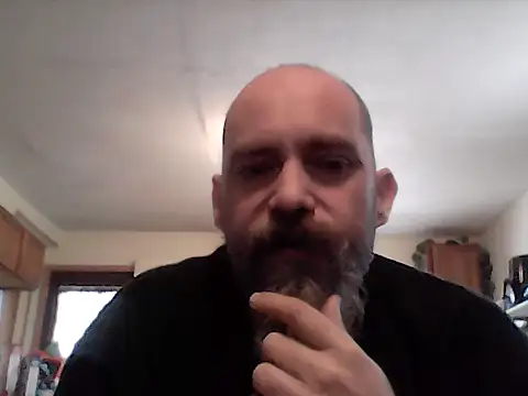 Snapshot of crazyheratic8 chatting on January 18, 2026, 3:26 pm crazyheratic8 online show from January 18, 2026, 3:26 pm