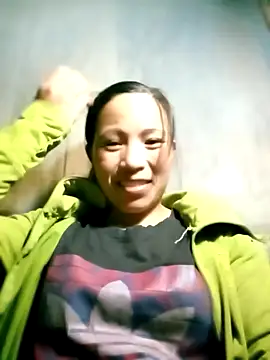 Snapshot of -Lauren- chatting on November 1, 2025, 12:43 pm -Lauren- online show from November 1, 2025, 12:43 pm