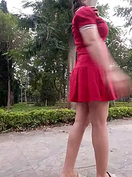 Snapshot of Zun_121 chatting on October 6, 2025, 12:23 am Zun 121 online show from October 6, 2025, 12:23 am