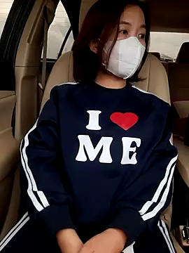 Snapshot of Zun_121 chatting on November 1, 2025, 9:03 am Zun 121 online show from November 1, 2025, 9:03 am