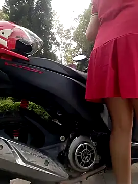 Snapshot of Zun_121 chatting on October 10, 2025, 12:11 am Zun 121 online show from October 10, 2025, 12:11 am