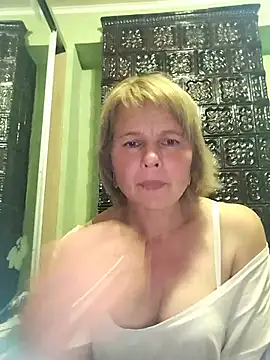 Snapshot of Masha412111 chatting on July 24, 2026, 9:44 pm Masha412111 online show from July 24, 2026, 9:44 pm