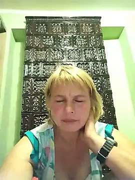 Snapshot of Masha412111 chatting on July 19, 2026, 9:33 pm Masha412111 online show from July 19, 2026, 9:33 pm