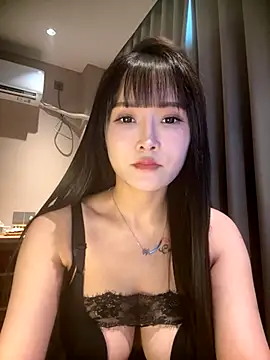 Snapshot of weiweibaby9 chatting on October 11, 2025, 7:31 am weiweibaby9 online show from October 11, 2025, 7:31 am