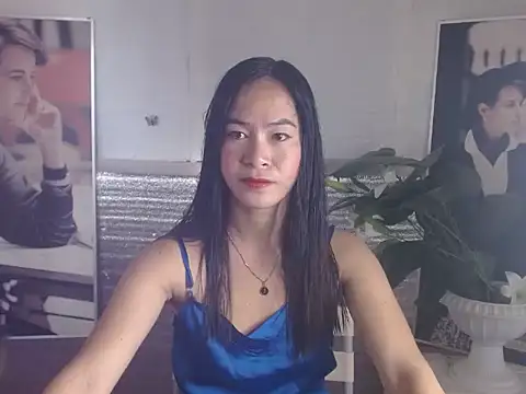 Snapshot of miss_katty28 chatting on October 23, 2025, 10:52 pm miss katty28 online show from October 23, 2025, 10:52 pm