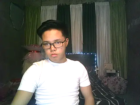 Snapshot of hot_babyboy26 chatting on March 18, 2026, 12:08 pm hot babyboy26 online show from March 18, 2026, 12:08 pm