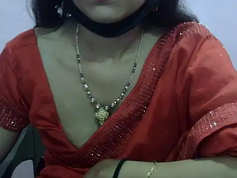 Snapshot of Laila_Cute chatting on April 27, 2026, 3:32 pm Laila Cute online show from April 27, 2026, 3:32 pm