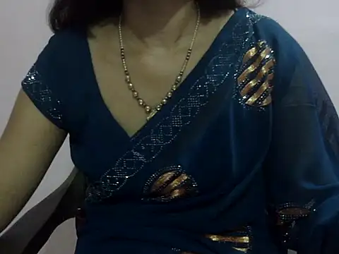 Snapshot of Laila_Cute chatting on May 3, 2026, 4:43 pm Laila Cute online show from May 3, 2026, 4:43 pm