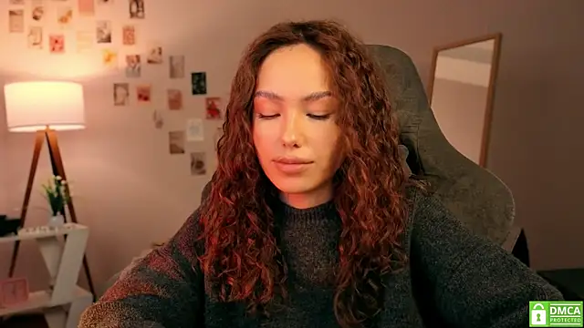 Snapshot of branchwithflowerss chatting on October 24, 2025, 11:53 am branchwithflowerss online show from October 24, 2025, 11:53 am