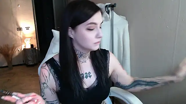 Snapshot of Rin_andersonn chatting on October 20, 2025, 3:41 am Rin andersonn online show from October 20, 2025, 3:41 am