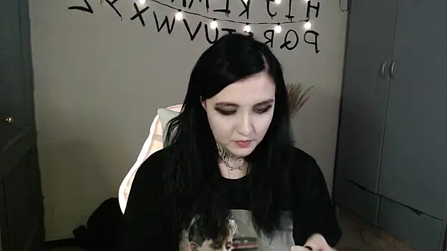 Snapshot of Rin_andersonn chatting on November 21, 2025, 8:08 pm Rin andersonn online show from November 21, 2025, 8:08 pm