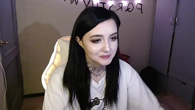 Snapshot of Rin_andersonn chatting on December 4, 2025, 8:41 pm Rin andersonn online show from December 4, 2025, 8:41 pm