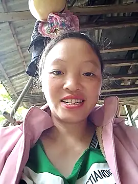 Minkine022 online show from October 27, 2025, 11:49 pm