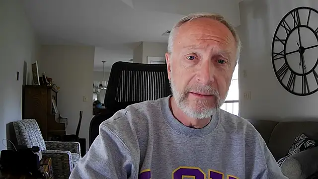 ApolloThrust online show from November 2, 2025, 7:41 pm