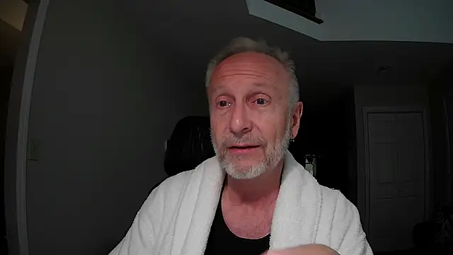 ApolloThrust online show from November 14, 2025, 11:30 pm