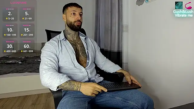 MasculineGuy99 online show from November 22, 2025, 6:23 am