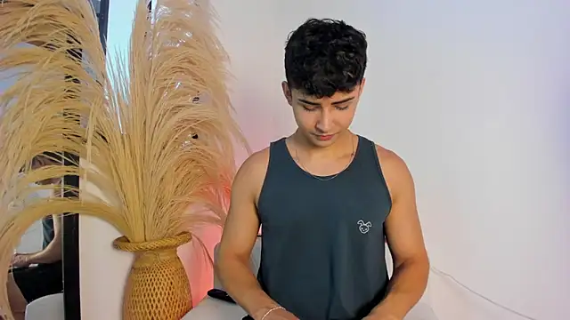 Snapshot of Thiago_Connor21 chatting on November 10, 2025, 6:13 pm Thiago Connor21 online show from November 10, 2025, 6:13 pm