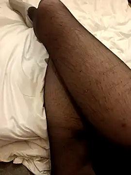 Snapshot of LewdHug51 chatting on October 8, 2025, 9:59 pm LewdHug51 online show from October 8, 2025, 9:59 pm