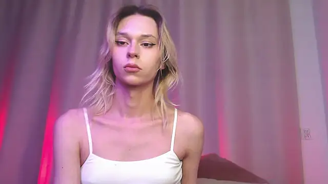 SophieDiamond Xx online show from November 14, 2025, 4:54 pm