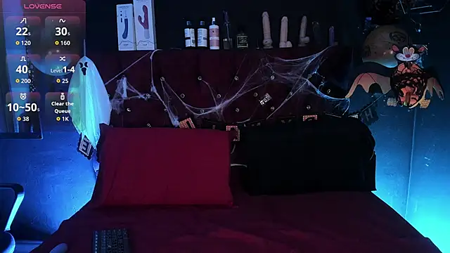 Snapshot of Cony_l chatting on October 28, 2025, 11:47 pm Cony l online show from October 28, 2025, 11:47 pm