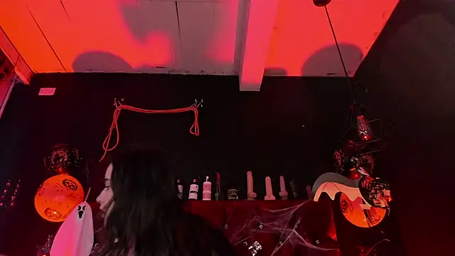 Snapshot of Cony_l chatting on October 31, 2025, 11:40 am Cony l online show from October 31, 2025, 11:40 am