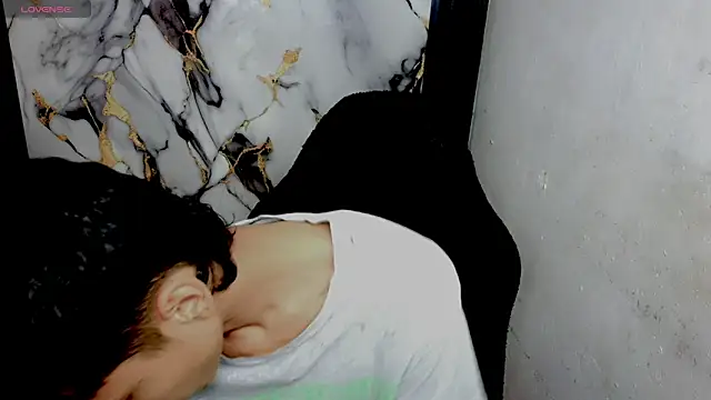 Im david02 online show from February 18, 2026, 1:18 pm