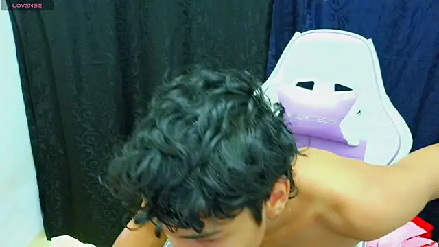 Snapshot of Im_david02 chatting on October 30, 2025, 1:31 pm Im david02 online show from October 30, 2025, 1:31 pm