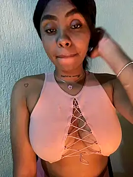 Snapshot of Itanydiorr chatting on October 26, 2025, 6:25 am Itanydiorr online show from October 26, 2025, 6:25 am