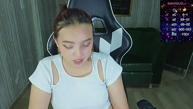 Snapshot of mia_foster_t chatting on November 13, 2025, 12:47 am mia foster t online show from November 13, 2025, 12:47 am