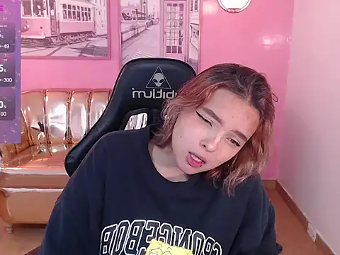 Snapshot of mia_foster_t chatting on October 25, 2025, 12:04 pm mia foster t online show from October 25, 2025, 12:04 pm