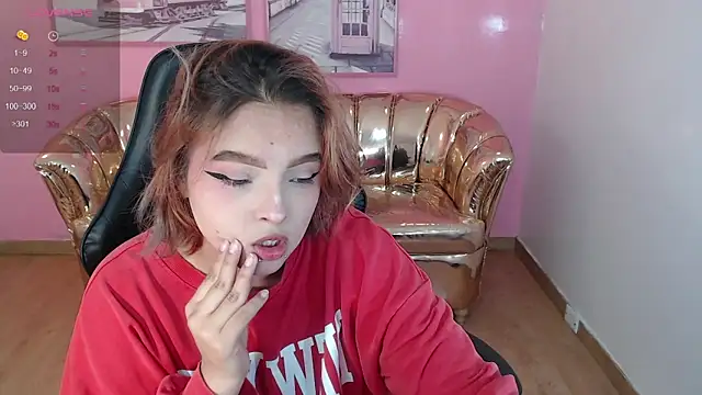 Snapshot of mia_foster_t chatting on November 11, 2025, 12:33 pm mia foster t online show from November 11, 2025, 12:33 pm