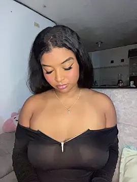 mitschellfox21 online show from December 5, 2025, 4:44 am