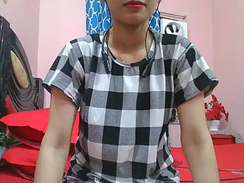 Snapshot of night_queeen7 chatting on October 21, 2025, 7:57 pm night queeen7 online show from October 21, 2025, 7:57 pm