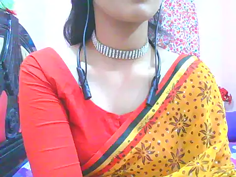 Snapshot of night_queeen7 chatting on December 3, 2025, 7:35 pm night queeen7 online show from December 3, 2025, 7:35 pm