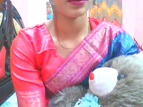 Snapshot of night_queeen7 chatting on December 17, 2025, 7:30 pm night queeen7 online show from December 17, 2025, 7:30 pm