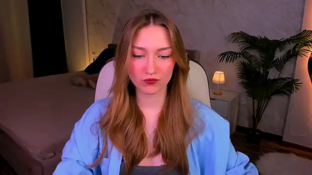 Snapshot of AngelAnabelle chatting on October 26, 2025, 8:42 pm AngelAnabelle online show from October 26, 2025, 8:42 pm