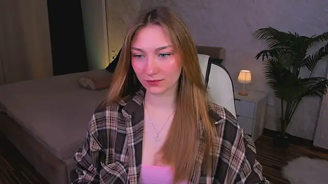 Snapshot of AngelAnabelle chatting on October 23, 2025, 8:29 pm AngelAnabelle online show from October 23, 2025, 8:29 pm