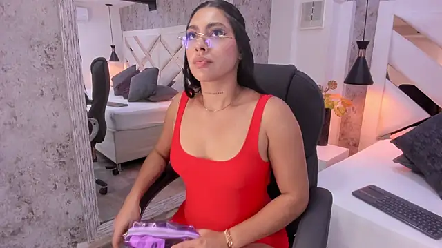 Vanessa Rain  online show from March 2, 2026, 7:43 pm