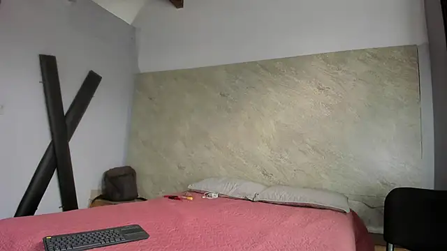 Amara luxe online show from November 4, 2025, 7:39 pm