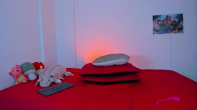 Miaengels  online show from May 17, 2026, 12:21 am