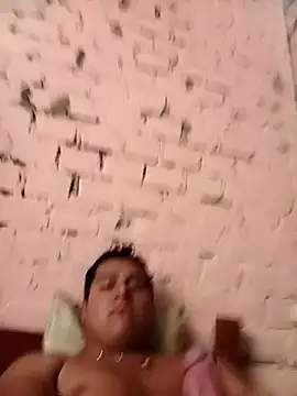 Alex321Flores online show from March 26, 2026, 8:29 pm