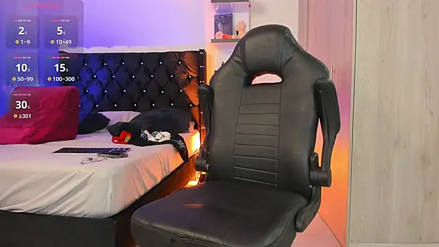 Snapshot of _Duriel chatting on February 17, 2026, 7:44 pm Duriel online show from February 17, 2026, 7:44 pm