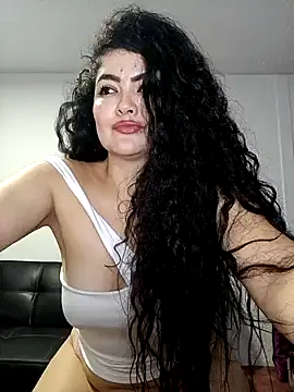 Snapshot of tutisex_ chatting on November 17, 2025, 4:27 am tutisex online show from November 17, 2025, 4:27 am