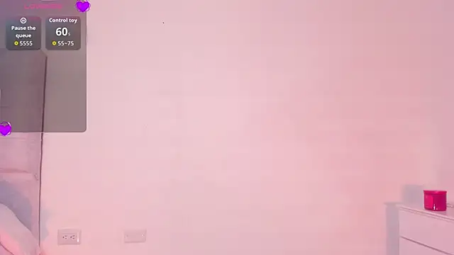 Snapshot of clover_tter_ chatting on November 14, 2025, 4:27 am clover tter online show from November 14, 2025, 4:27 am