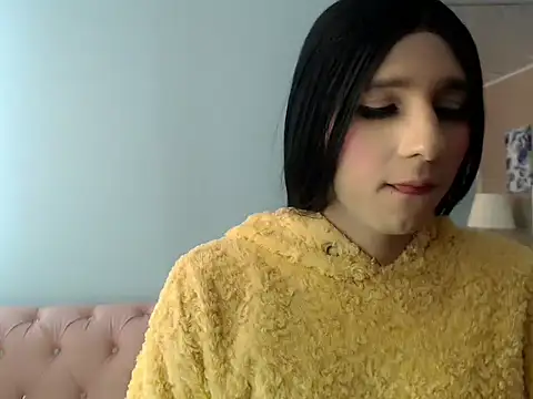 Luna LaFontaine online show from October 25, 2025, 11:53 am
