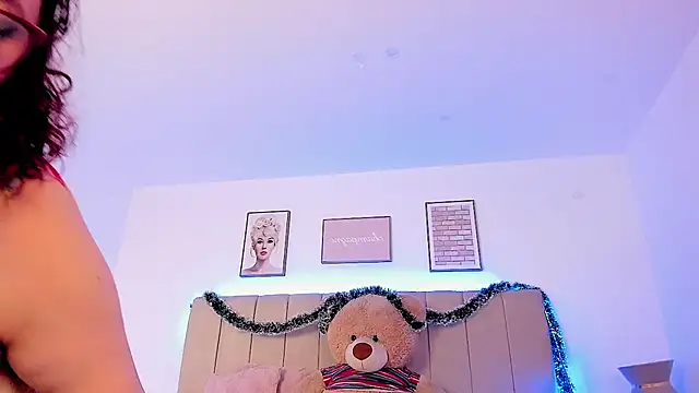 Snapshot of sam_von_tess chatting on December 13, 2025, 8:04 pm sam von tess online show from December 13, 2025, 8:04 pm