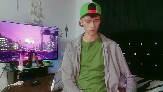 Tyler cat online show from November 23, 2025, 12:20 am