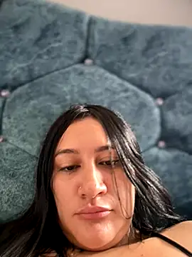 Snapshot of Miaroug chatting on October 3, 2025, 4:08 pm Miaroug online show from October 3, 2025, 4:08 pm